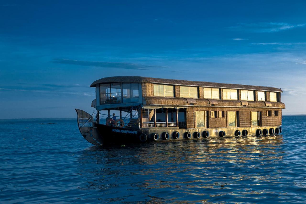 Harmony Houseboats 호텔 Alappuzha 외부 사진