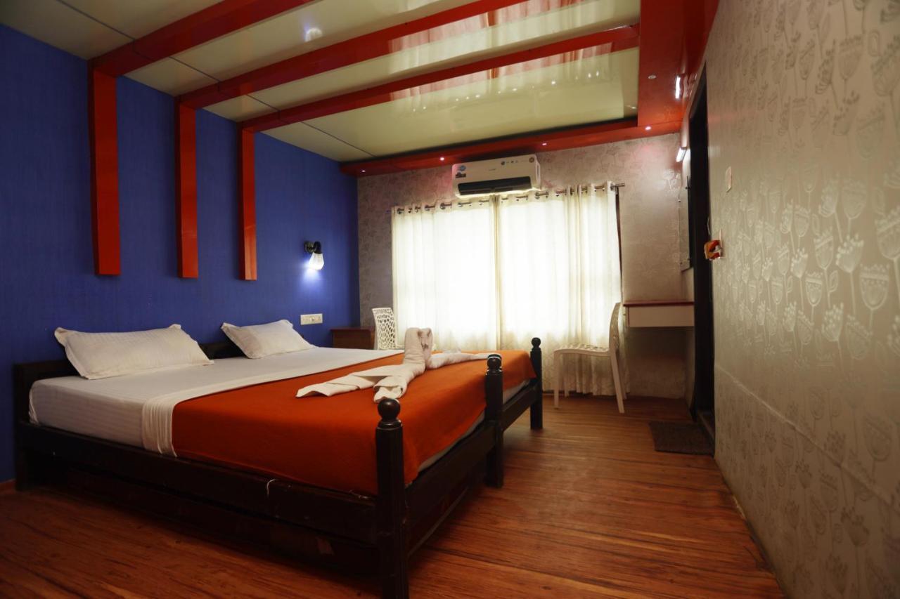 Harmony Houseboats 호텔 Alappuzha 외부 사진