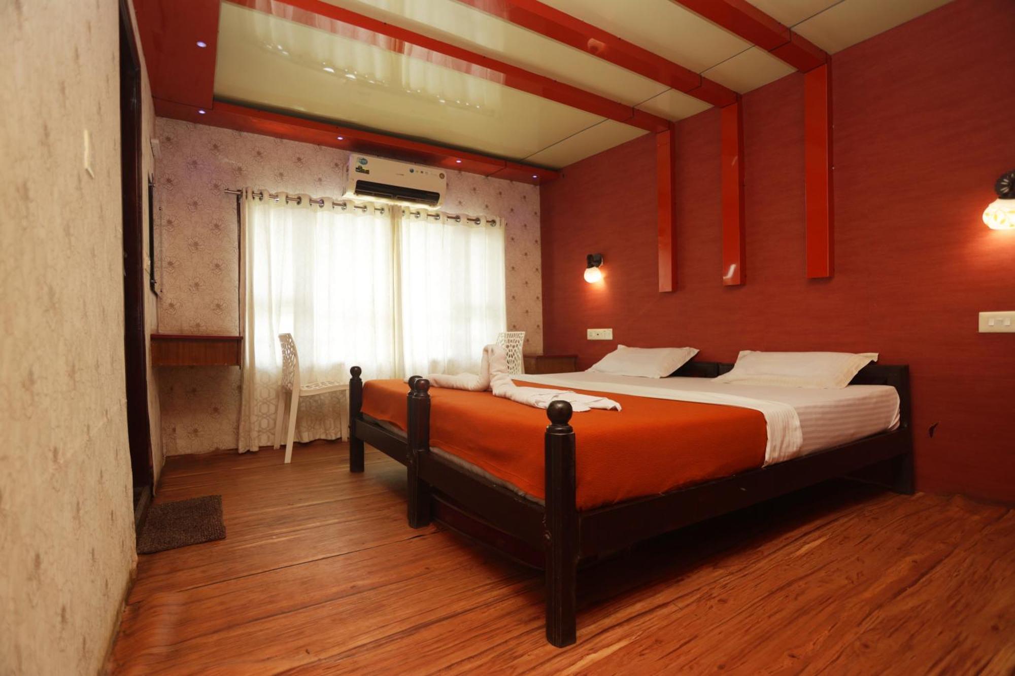 Harmony Houseboats 호텔 Alappuzha 외부 사진